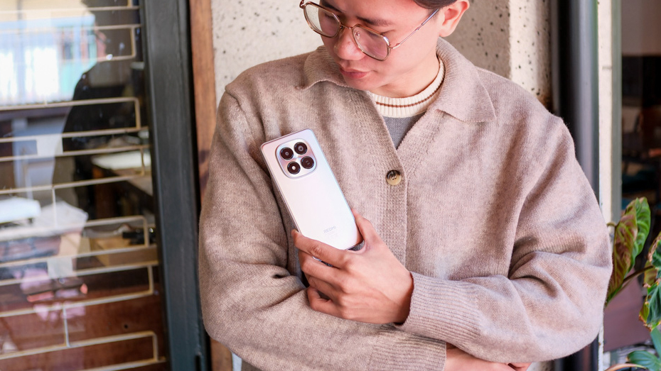 Đánh giá Xiaomi Redmi Note 15 Pro: Khi cái đẹp "đè bẹp" cái hiệu năng!
