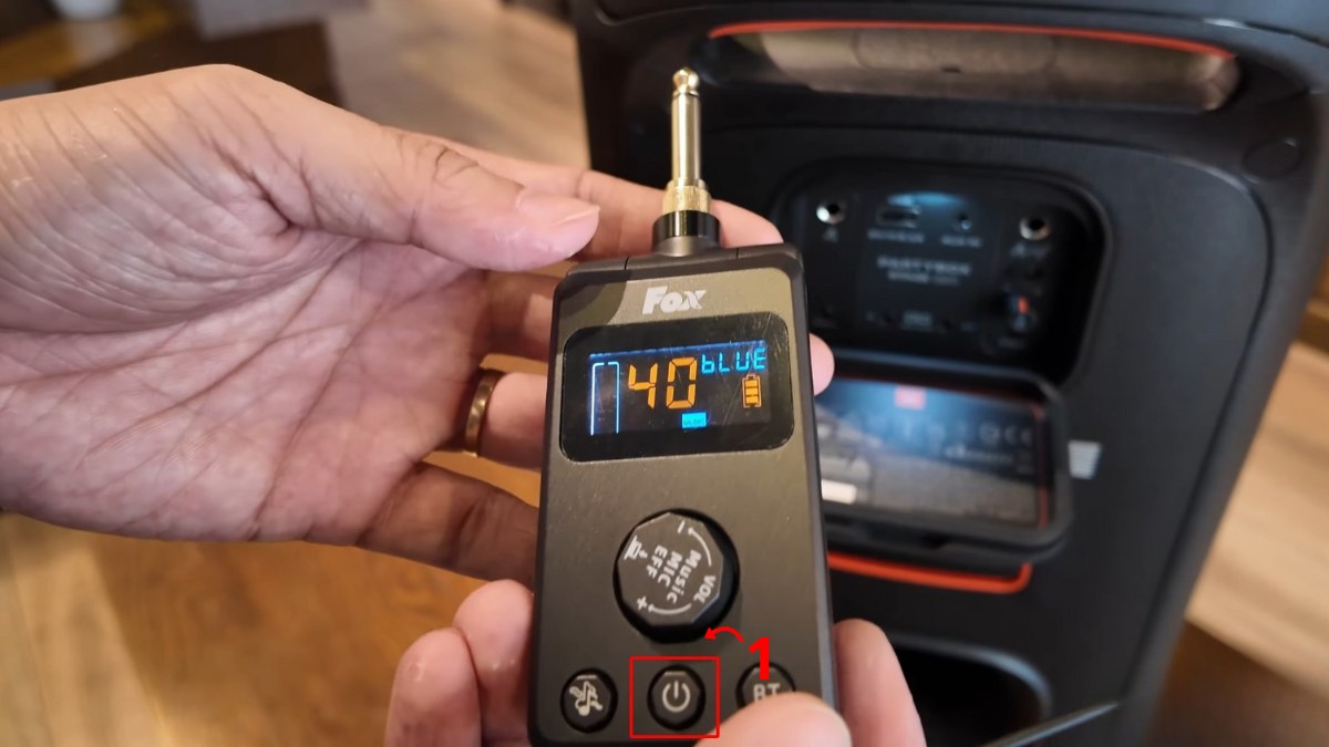 Kết nối micro karaoke với loa JBL đúng chuẩn