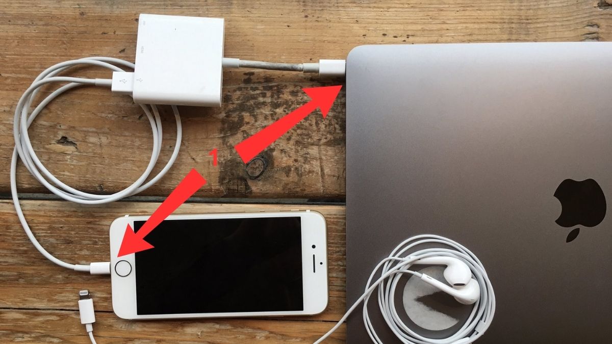 Cách chuyển dữ liệu từ iPhone sang USB bằng máy Mac bước 1