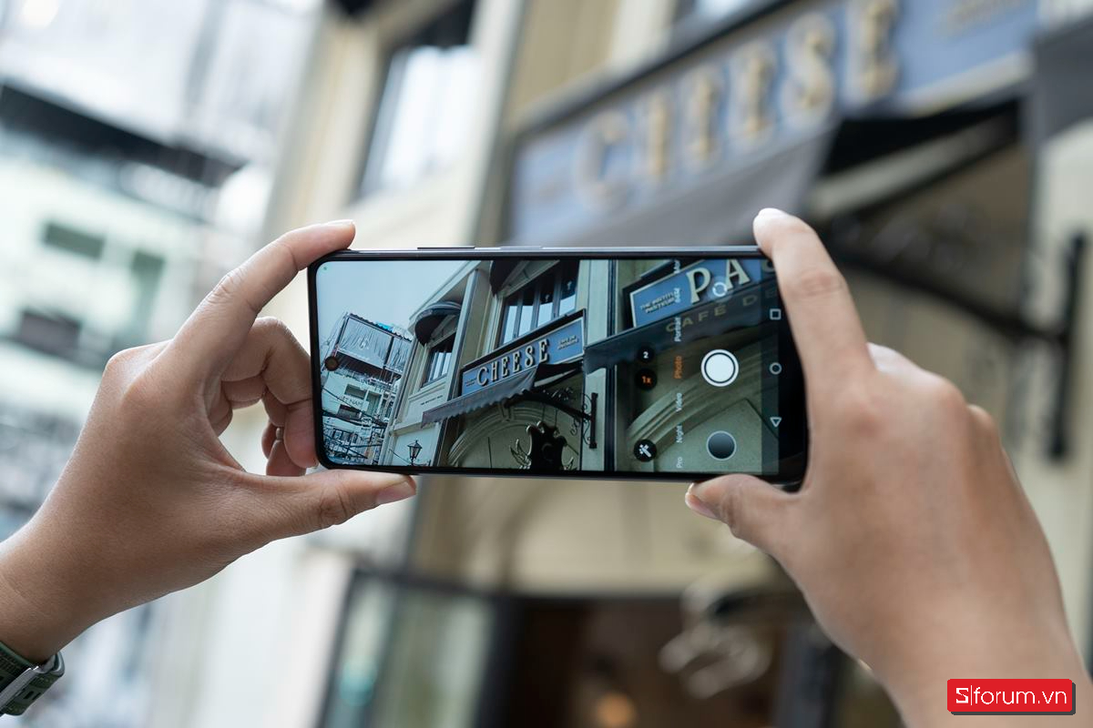 Trên tay Meizu Note 21 Pro với camera 64MP