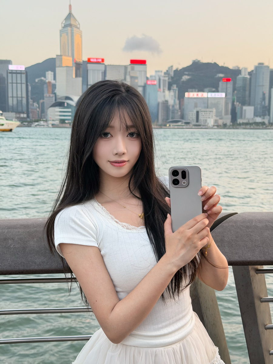 Cận cảnh OPPO Find X9 với cụm camera đẹp mắt