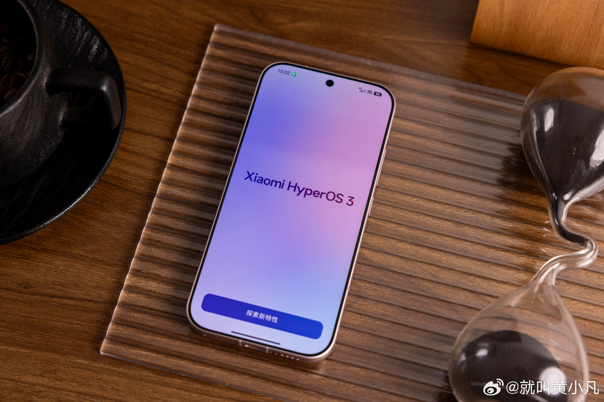 Cận cảnh Xiaomi 17 được chạy sẵn HyperOS 3