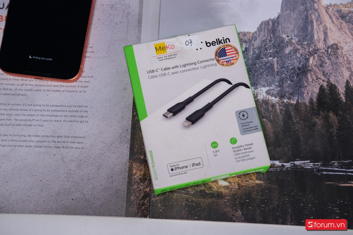 Trên tay bộ sạc cáp Belkin với cáp sạc chắc chắn đẹp mắt