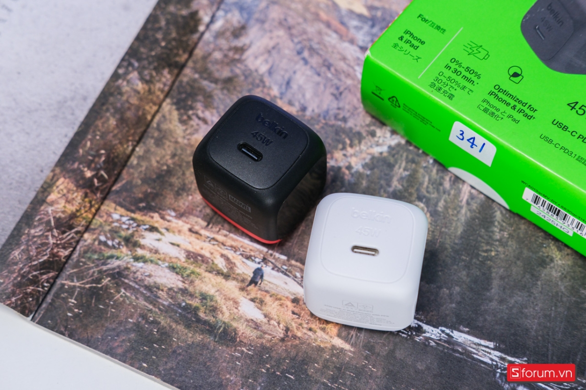 Trên tay bộ sạc cáp Belkin dành cho iPhone 17