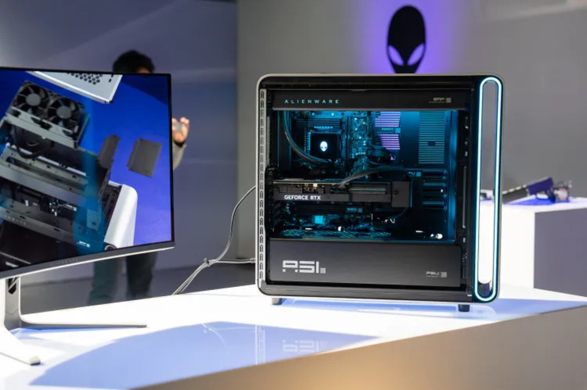Cấu hình và khả năng chơi game tuyệt hảo của Alienware Area-51