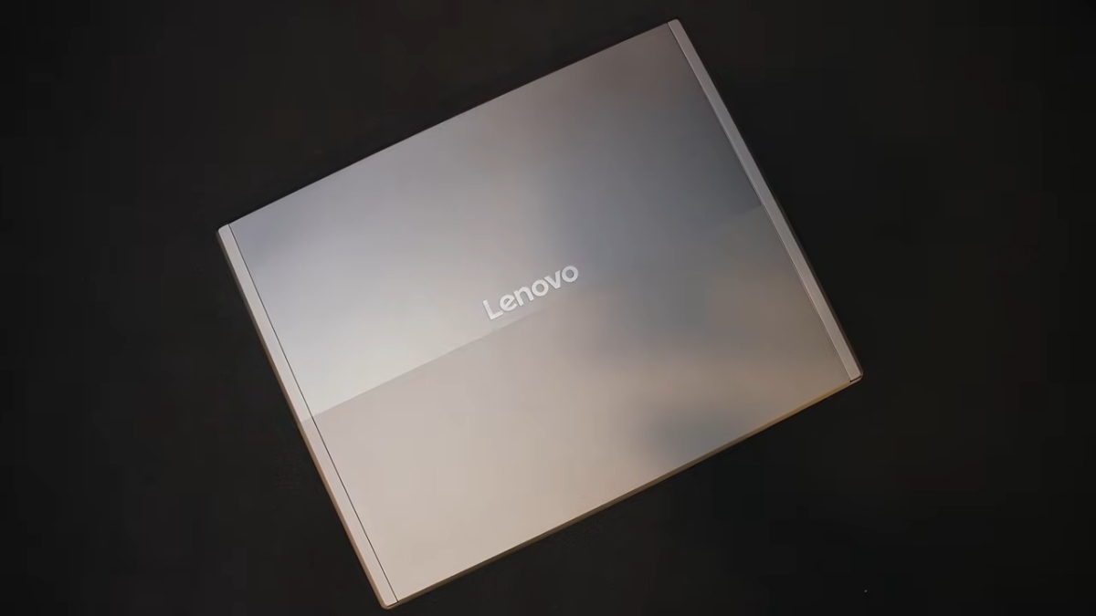Cận cảnh Lenovo Project Swan tại IFA 2026 với màn hình mở rộng 17 inch cho đa nhiệm