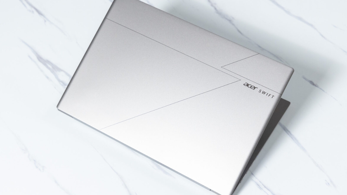 Đánh giá Acer Swift 16 AI (2026): Touchpad siêu lớn nhưng nó lại là điểm trừ!