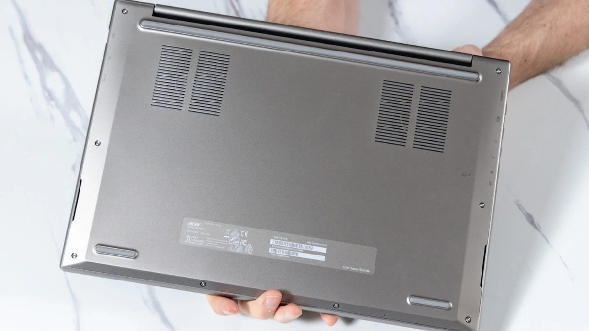 Đánh giá Acer Swift 16 AI (2026): Khung vỏ nhôm Iron Gray mỏng nhẹ và cao cấp