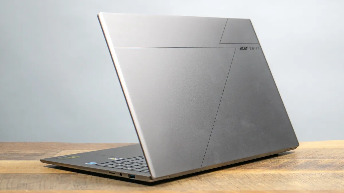 Đánh giá Acer Swift 16 AI: Thiết kế gây tranh cãi nhưng OLED và hiệu năng cứu trải nghiệm