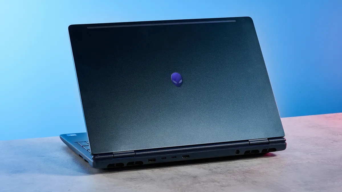 Đánh giá Alienware 16X Aurora: Quái vật gaming hay “bình hoa di động”?