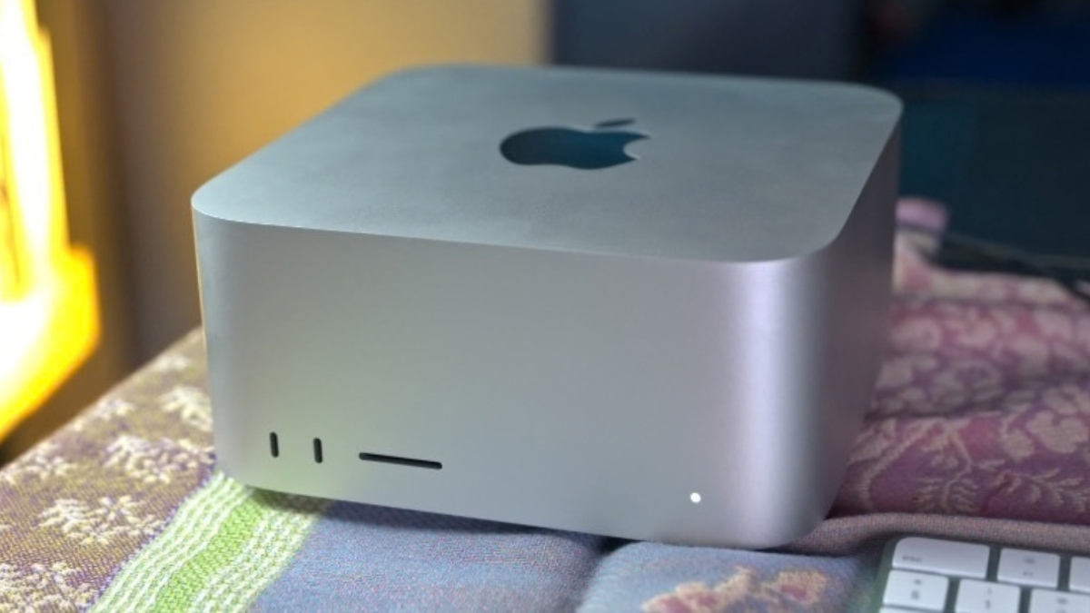 Đánh giá Apple Mac Studio M5 Ultra với cổng kết nối mặt trước