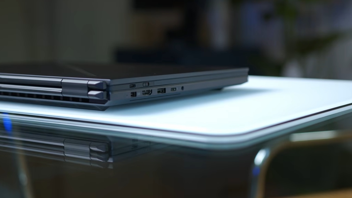 Đánh giá Asus ROG Zephyrus Duo GX651 với hệ thống cổng kết nối cạnh trái