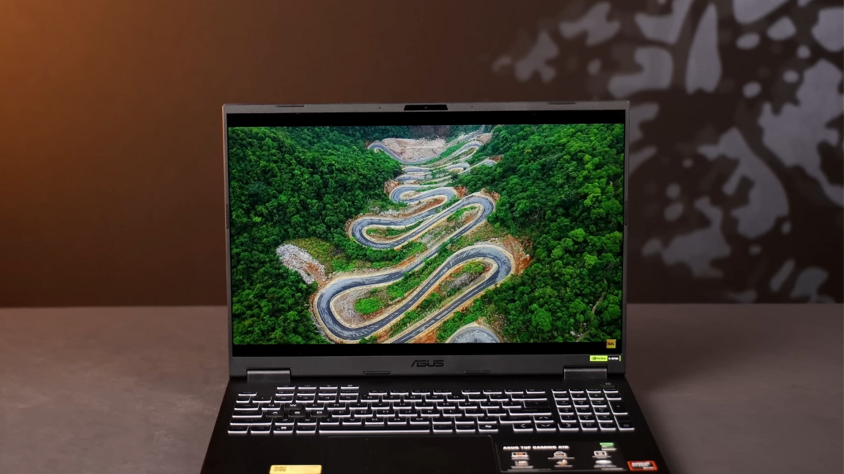 Đánh giá Asus TUF Gaming A16 với màn hình 16 inch IPS 2,560 x 1,600, tần số quét 165 Hz và hỗ trợ G-Sync