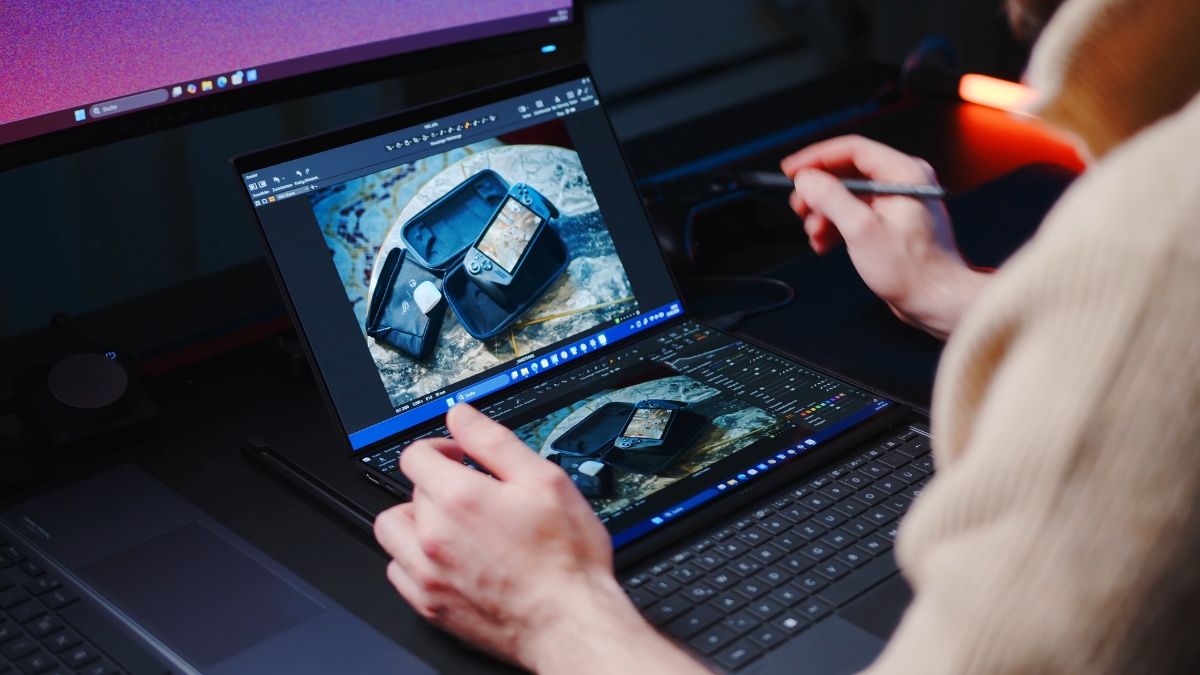 Đánh giá Asus Zenbook Duo 2026 với thiết kế laptop hai màn hình OLED linh hoạt và vi xử lý Intel Panther Lake X9