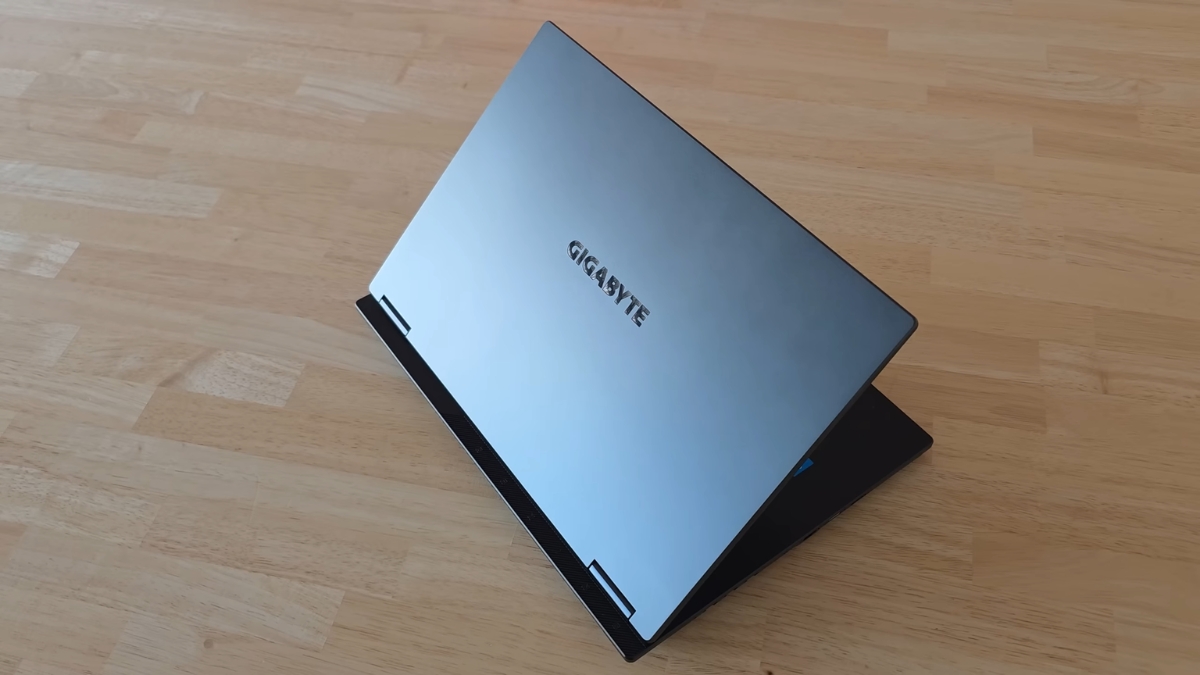 Đánh giá Gigabyte Gaming A16 Pro: RTX 5070 Ti nằm trong thiết kế mỏng nhẹ liệu có ổn?