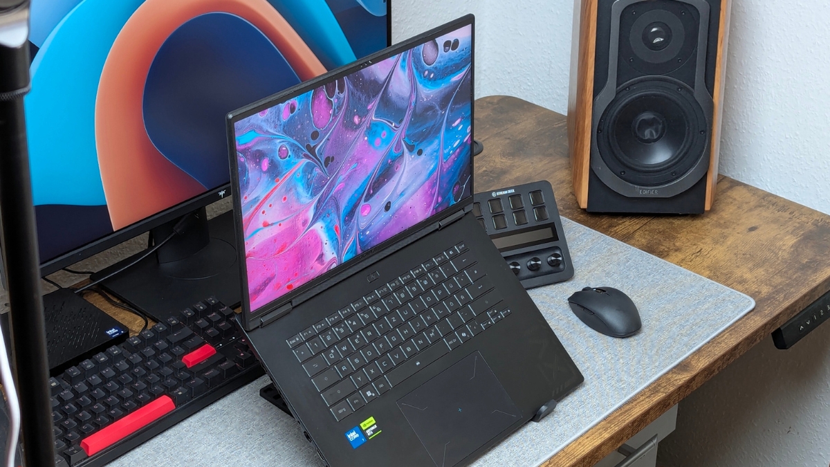 Đánh giá Gigabyte Gaming A16 Pro thiết kế mỏng nhẹ và hiệu năng RTX 5070 Ti