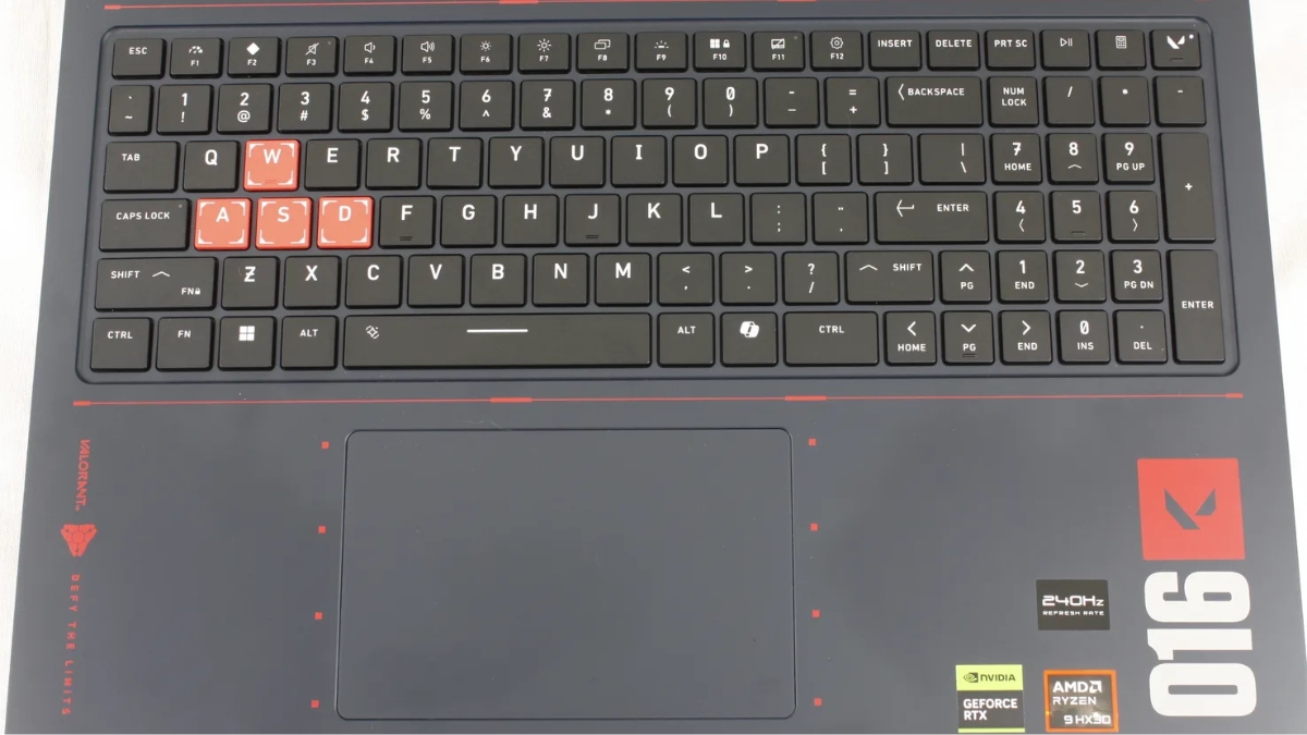 Đánh giá HP HyperX Omen 16 với bàn phím được tinh chỉnh