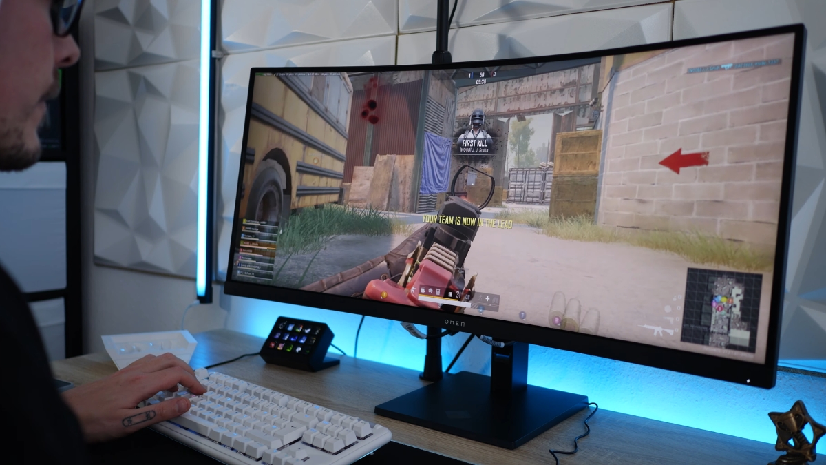 Đánh giá HP Omen 34c G2: màn hình 21:9 ultrawide với HDR và gam màu sống động, hiển thị tốt các tựa game FPS, strategy và racing.