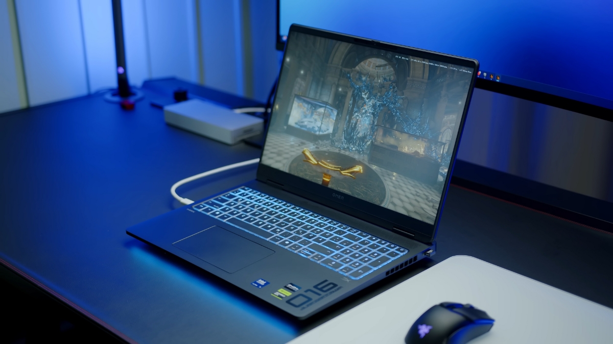 Đánh giá HP Omen Max 16 laptop gaming 16 inch với RTX 5080 và RTX 5090, hiệu năng mạnh mẽ và thiết kế chắc chắn