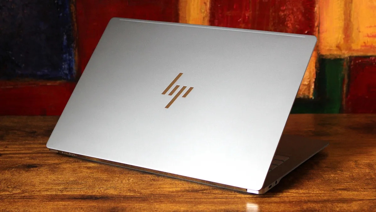 Đánh giá HP OmniBook Ultra 14 với thiết kế hiện đại, vi xử lý Snapdragon X2 Elite và màn hình OLED 14 inch.