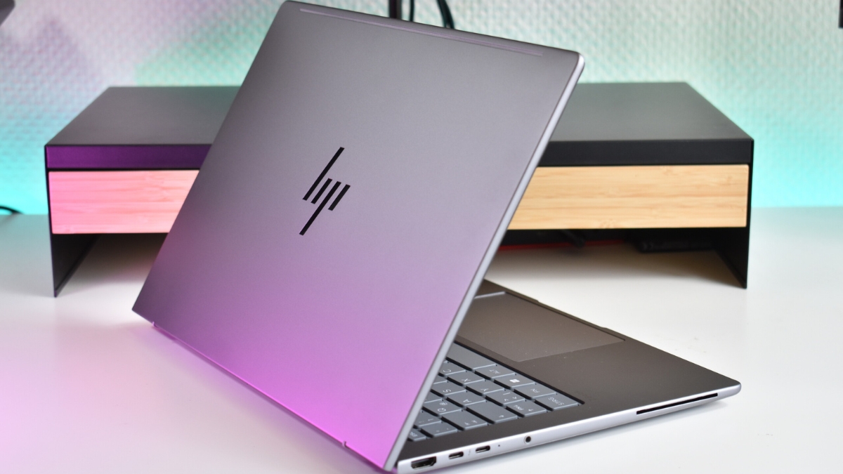 Đánh giá HP ZBook 8 G2a 14 với Ryzen AI 9 HX PRO 470 và Radeon 890M