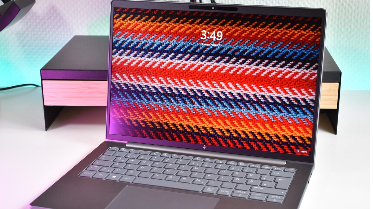 Đánh giá HP ZBook 8 G2a 14 với màn hình IPS 2.5K 120Hz