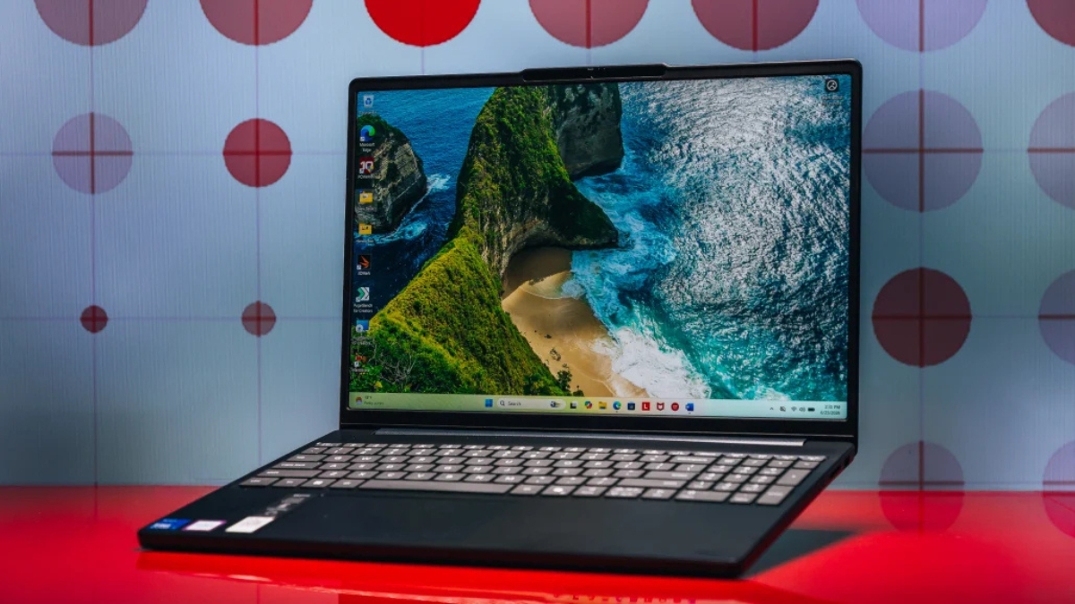 Đánh giá Lenovo IdeaPad Slim 3i 15 (2026) với màn hình cảm ứng 15.3 inch