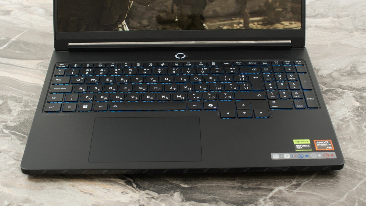 Đánh giá Lenovo Legion 5a Gen 11 với bàn phím full-size RGB và touchpad kích thước lớn