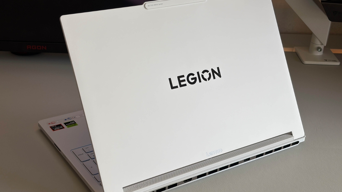 Đánh giá Lenovo Legion 7a 16 G11: Mỏng nhẹ nhưng chơi game có đủ “đô”?