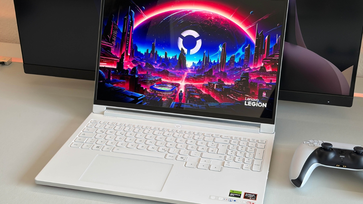 Đánh giá Lenovo Legion 7 16 AGP11 laptop gaming cao cấp Ryzen AI 9 HX 470 RTX 5060 màn OLED 240Hz mỏng nhẹ 1,78 kg