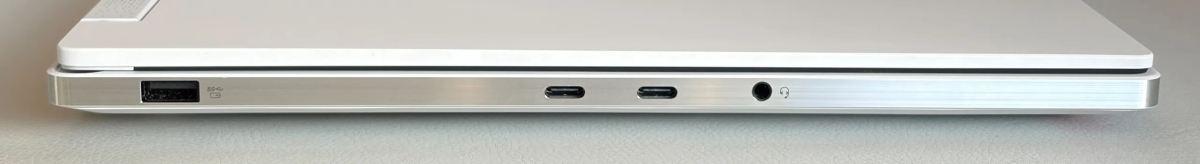 Đánh giá Lenovo Legion 7a 16 G11 với hệ thống cổng USB-C 4.0 tốc độ cao ở cạnh trái