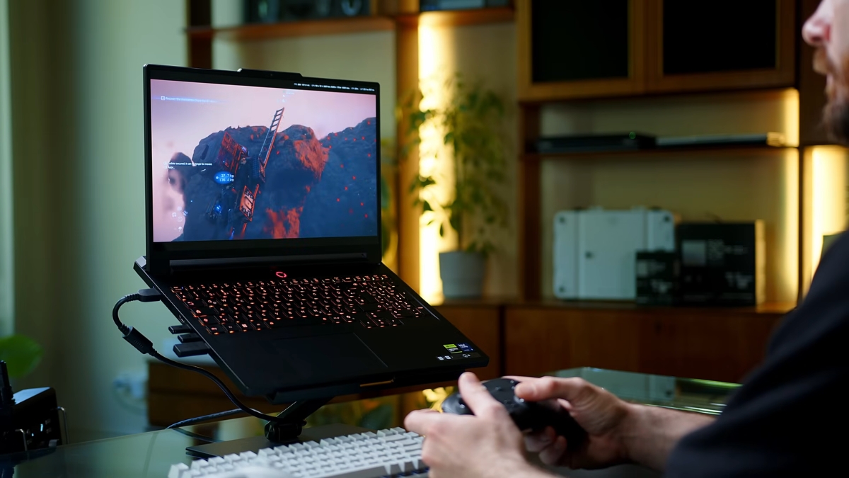 Đánh giá Lenovo Legion Pro 7i 16 Gen 10 với màn hình OLED 240Hz chất lượng cao