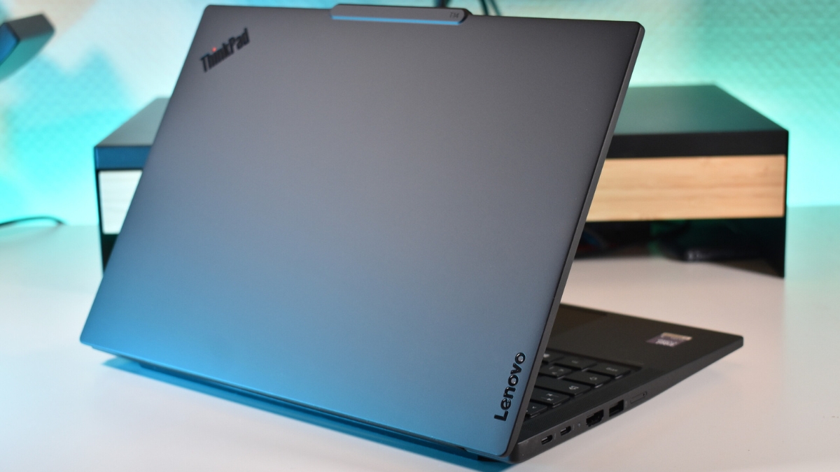 Đánh giá Lenovo ThinkPad T14 Gen 7: Một chiếc laptop thực dụng cho nhu cầu văn phòng và môi trường doanh nghiệp
