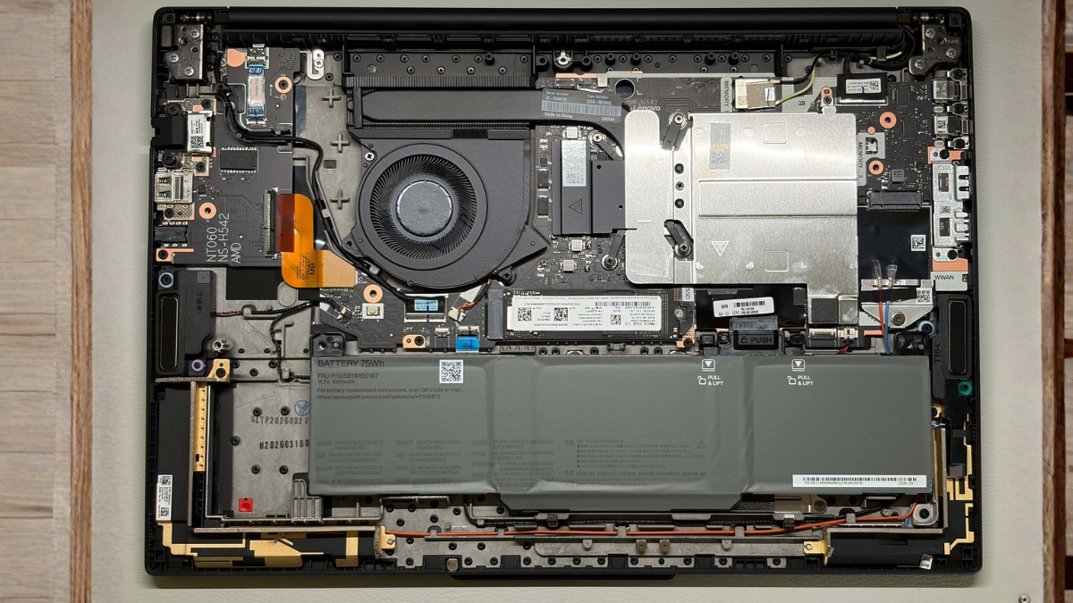 Đánh giá Lenovo ThinkPad T16 Gen 5 AMD với khả năng nâng cấp RAM và SSD linh hoạt