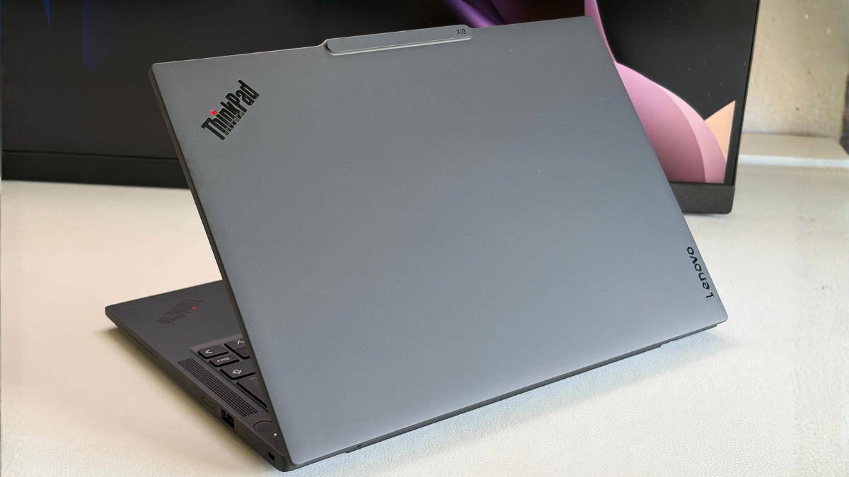 Đánh giá Lenovo ThinkPad X13 Gen 7 AMD: Tốt để mua, chưa đáng lên đời