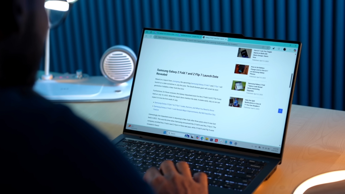 Đánh giá Lenovo ThinkPad X9 14 Aura Edition, laptop mỏng nhẹ, bền bỉ với màn hình OLED và hiệu năng văn phòng.