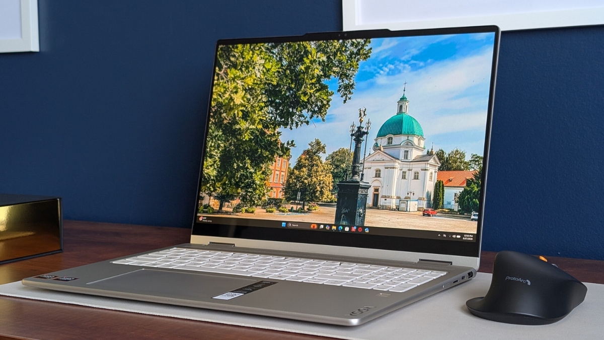Đánh giá Lenovo Yoga 7 2 trong 1 16AGP11 với Ryzen AI 7 tập trung vào AI và trải nghiệm thực tế