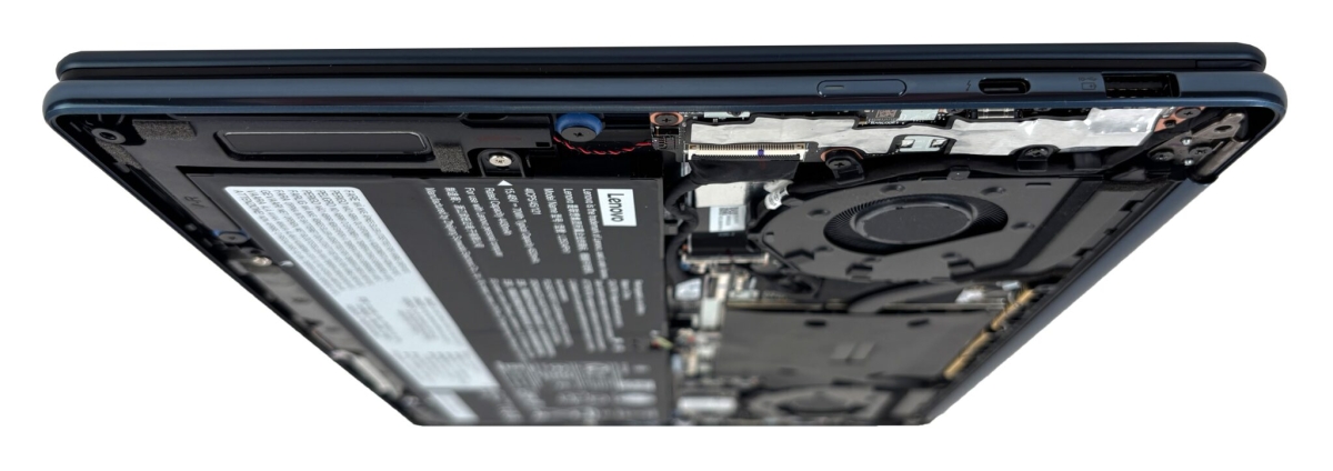 Đánh giá Lenovo Yoga 9i 2 trong 1 Aura Edition với cổng Thunderbolt 4 và USB-A 10 Gbps