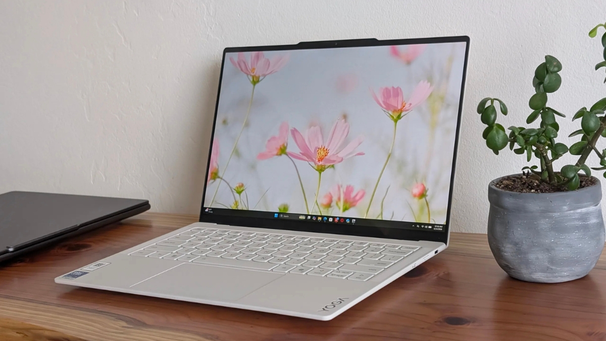 Đánh giá Lenovo Yoga Slim 7 Ultra 14IPH11 ultrabook cao cấp mỏng nhẹ