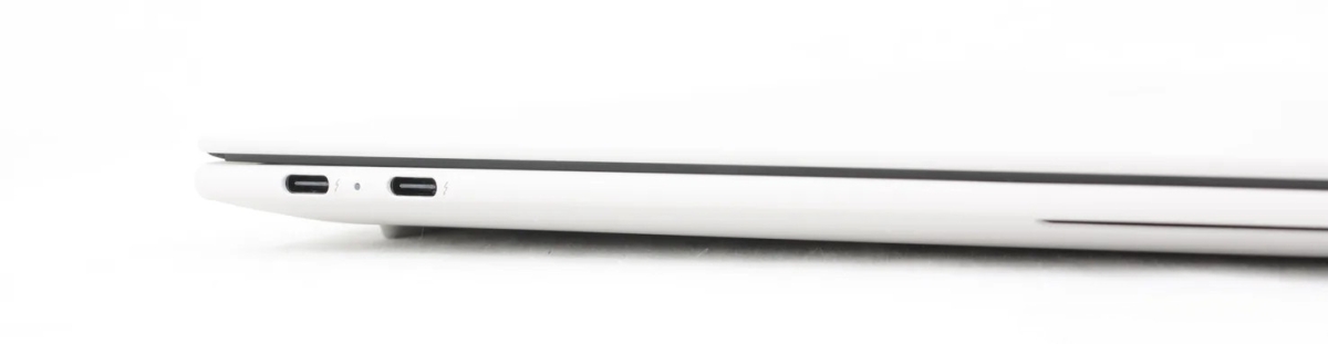 Đánh giá Lenovo Yoga Slim 7 Ultra 14IPH11 cổng USB-C Thunderbolt 4
