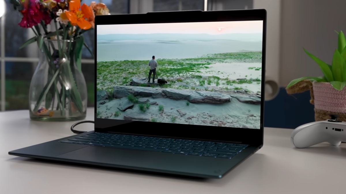 Đánh giá Lenovo Yoga Slim 7a Gen 11 với màn hình OLED 2.8K 120Hz