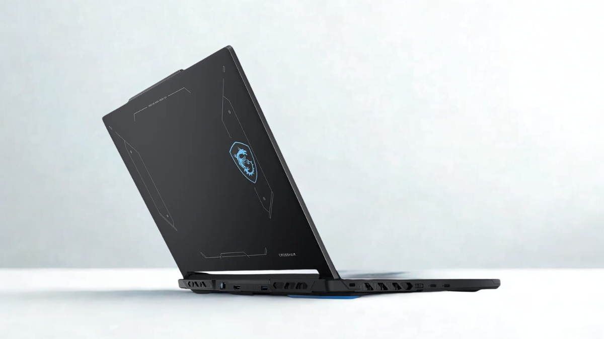 Đánh giá MSI Crosshair A16 HX E8WGK với thiết kế hiện đại và màn hình 240Hz
