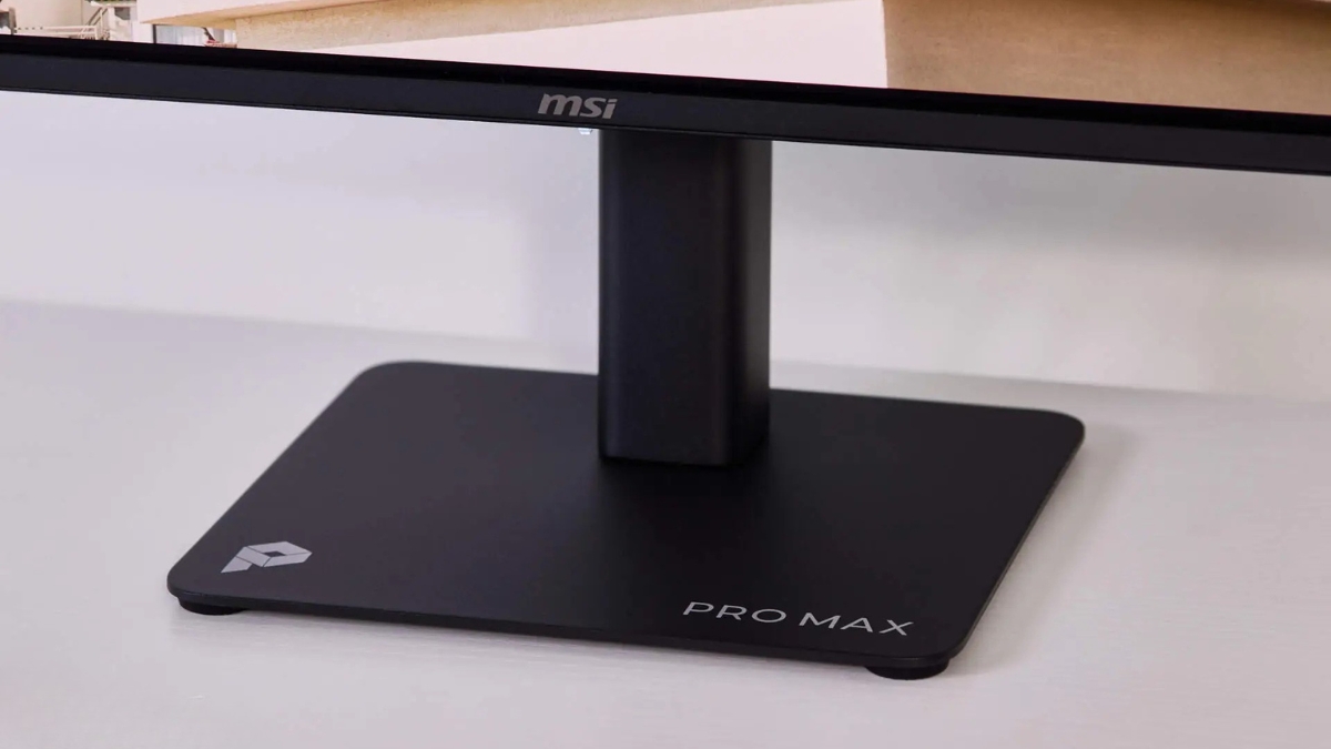 Đánh giá MSI PRO MAX 4K OLED với chân đế kim loại chắc chắn và ổn định