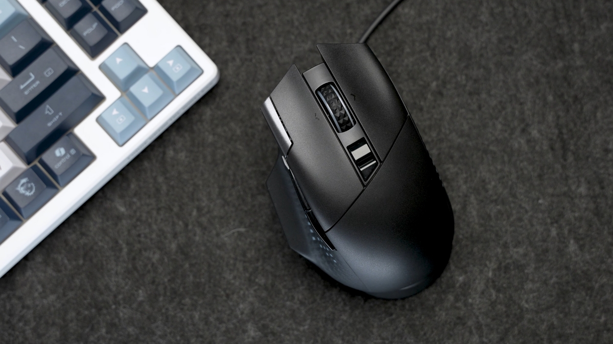 Đánh giá MSI Versa Pro Wireless + Mouse Dock Pro – Cảm biến PixArt PAW-3395, nút bấm chính êm, scroll wheel 4 hướng và pin 450 mAh với Dock Pro