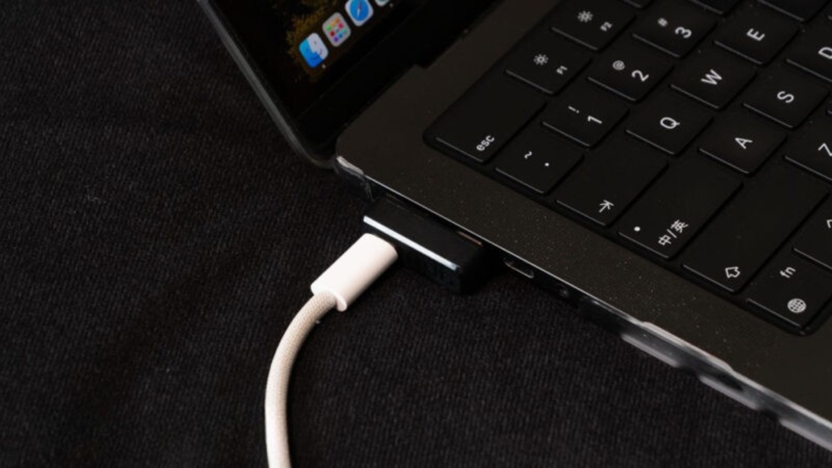 Đánh giá ROG Cetra Open Wireless với đầu thu USB-C hỗ trợ pass-through charging