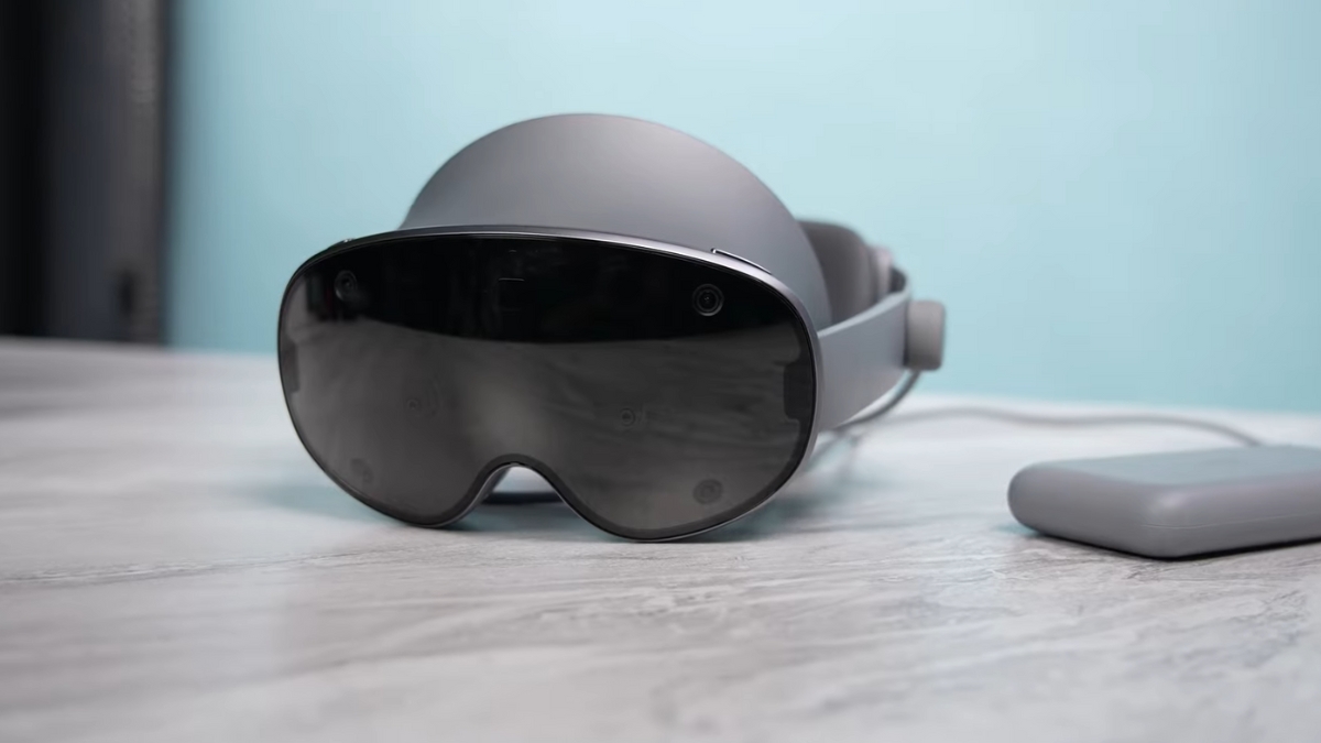 Đánh giá Samsung Galaxy XR: Rẻ hơn Apple Vision Pro nhưng còn lỗi