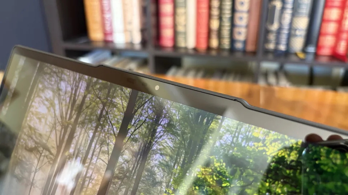 Đánh giá Lenovo Yoga Slim 7x với webcam 9.2MP và cảm biến IR hiện đại
