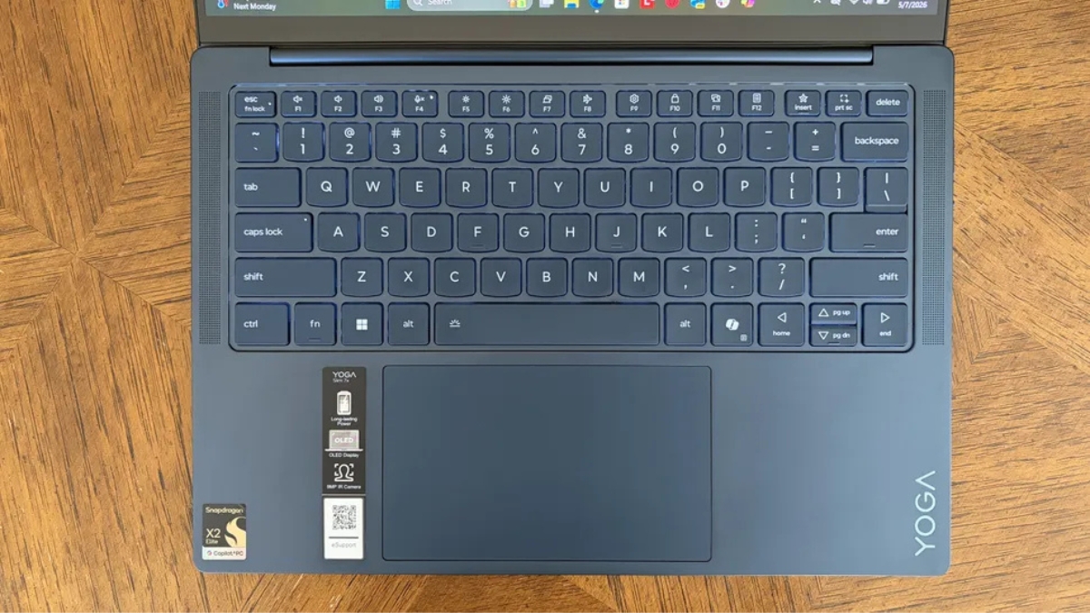Đánh giá Lenovo Yoga Slim 7x với bàn phím thoải mái và touchpad kích thước lớn