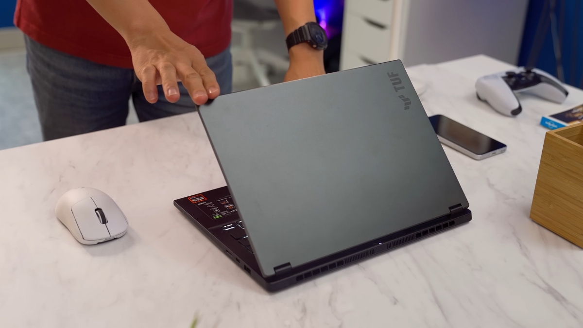 Laptop AI được trang bị vi xử lý tích hợp NPU, xử lý tác vụ trí tuệ nhân tạo nhanh và tiết kiệm điện hơn