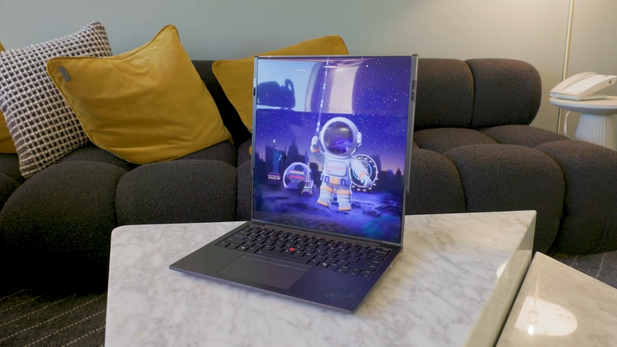 Lenovo mang những laptop độc lạ nào đến CES 2026 ThinkPad Rollable XD concept màn hình cuộn